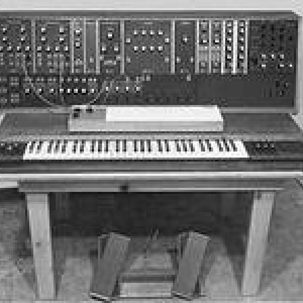 Синтезатор